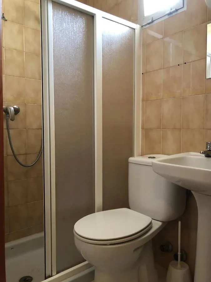 Ochomin Hostel San Martin del tesorillo 0*,