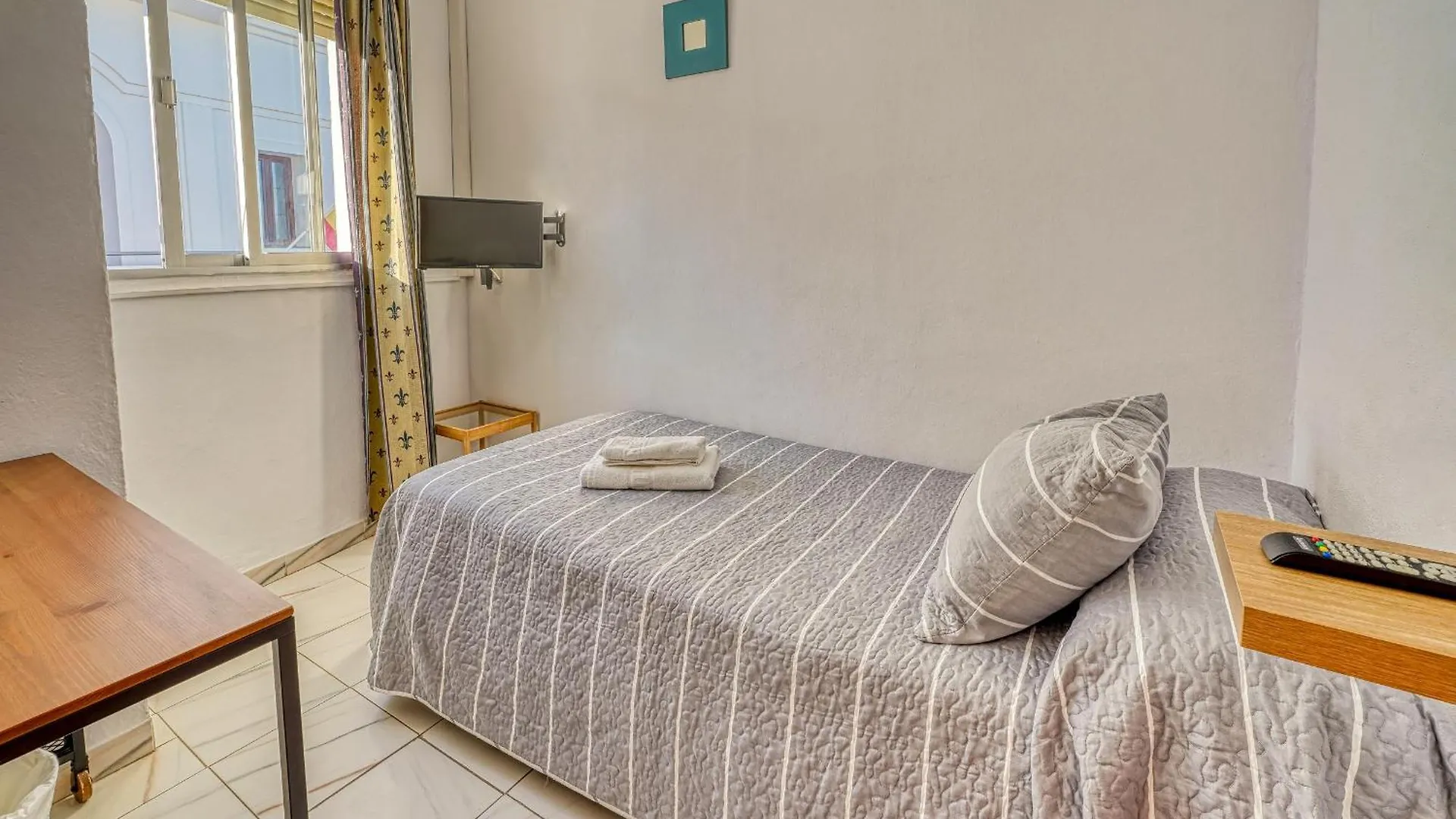 Guest house Ochomin Hostel San Martin del tesorillo