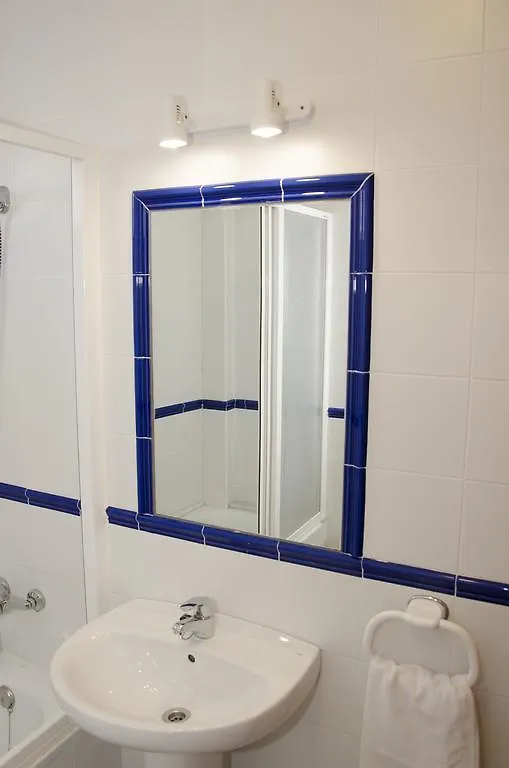 Guest house Ochomin Hostel San Martin del tesorillo